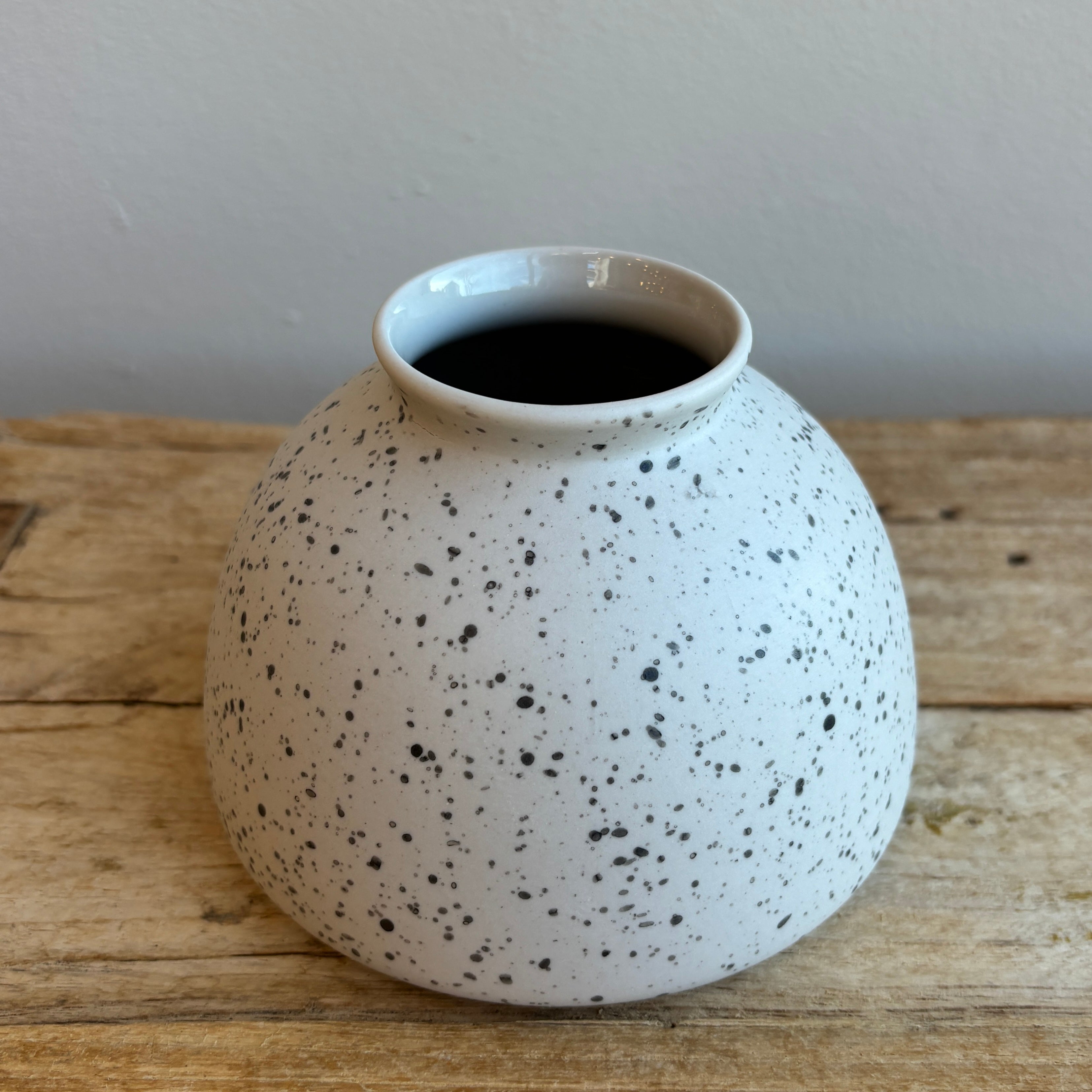 Beau Bud Vase - Natural