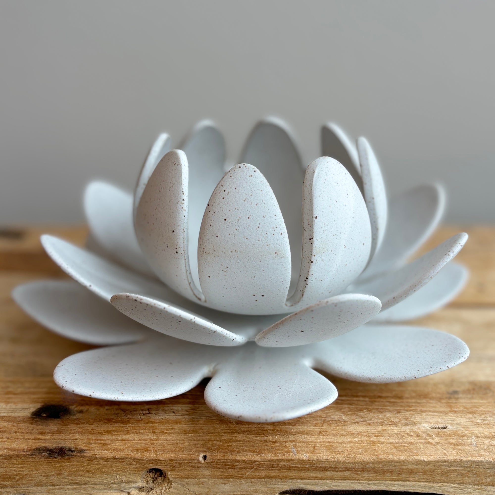Ceramic Lotus Tea-Light