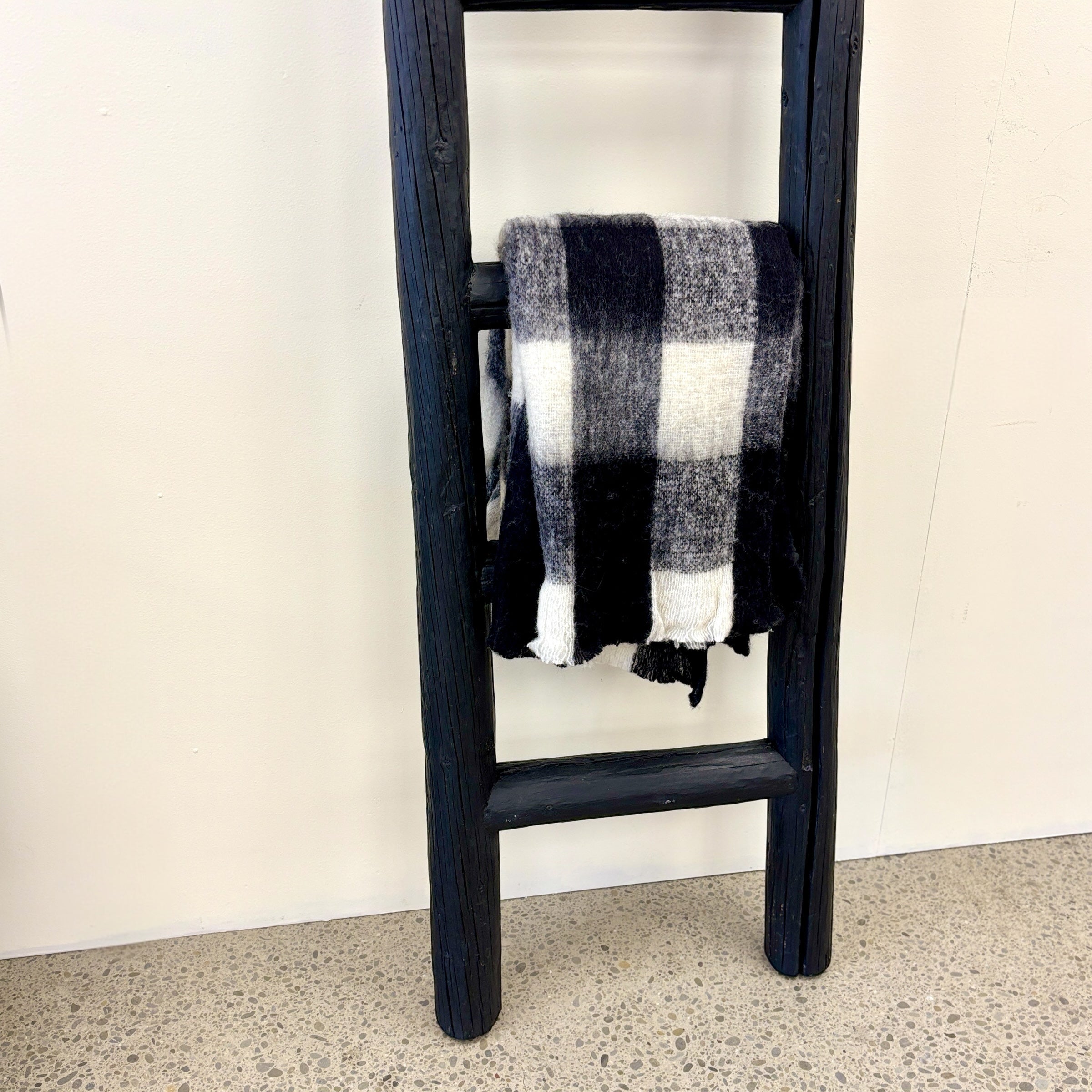 Rustic Ladder - Black