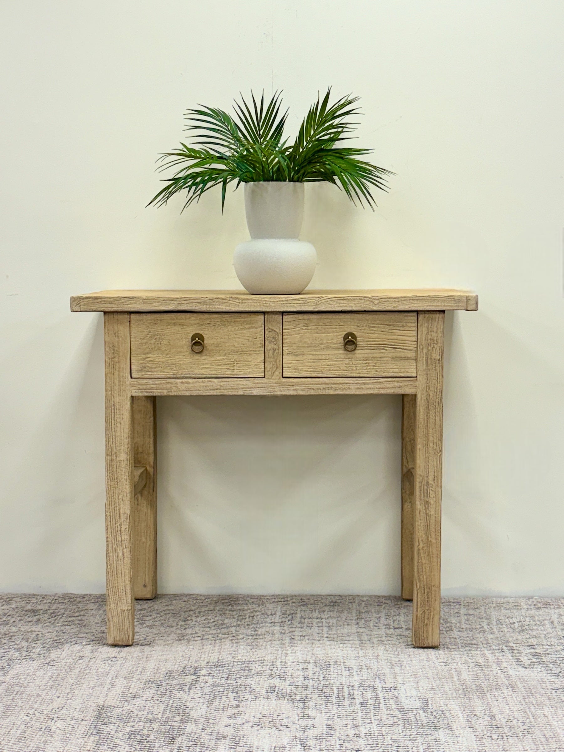 Bella Console