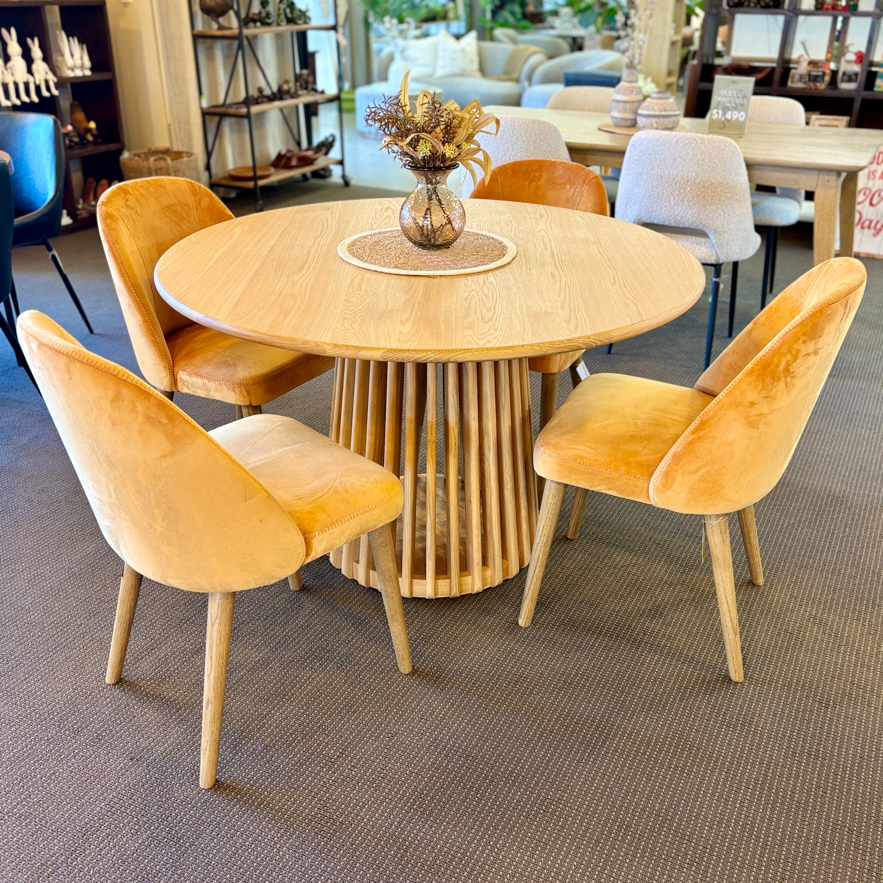 Bur Round Dining Table - Oak