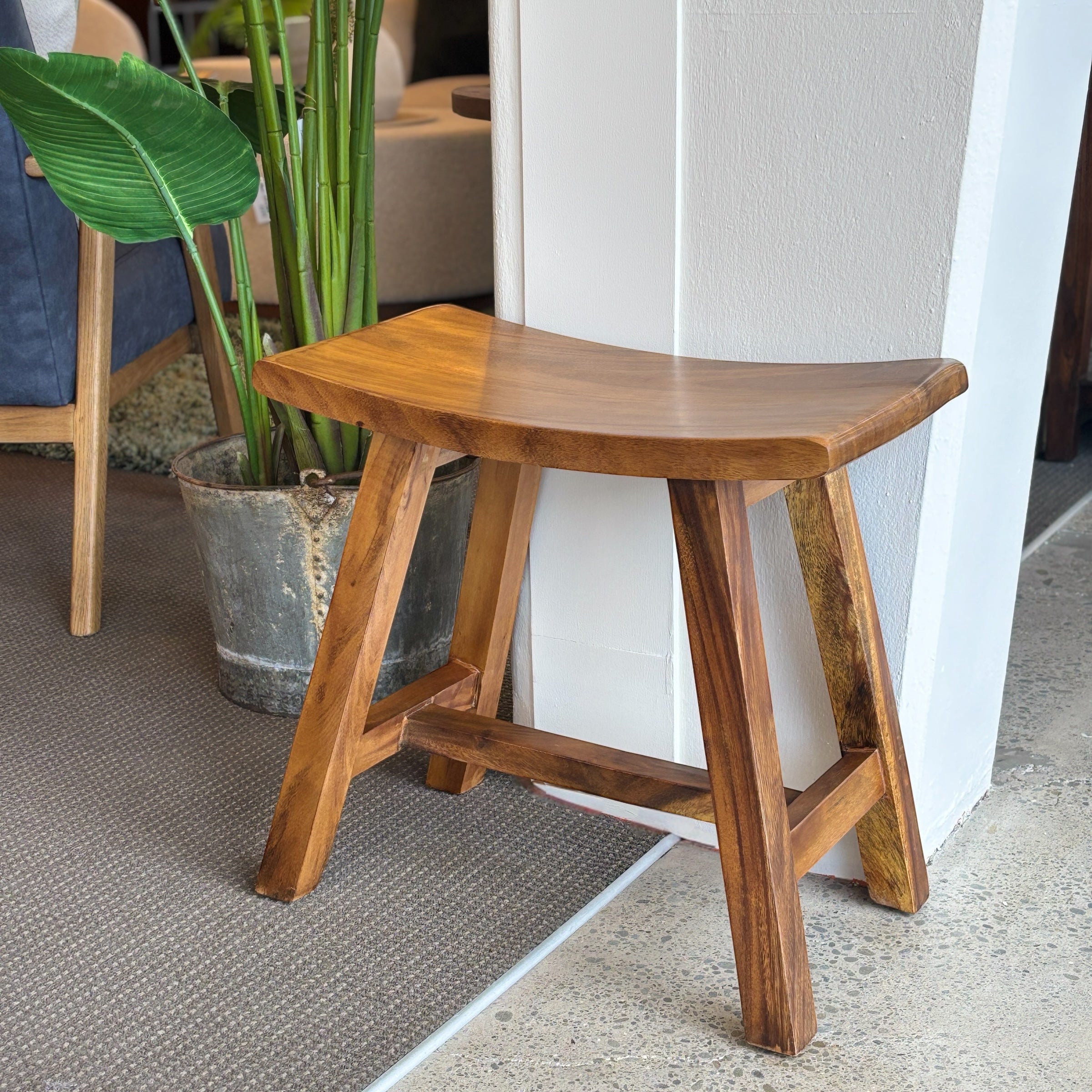 Curved Top Stool - Light