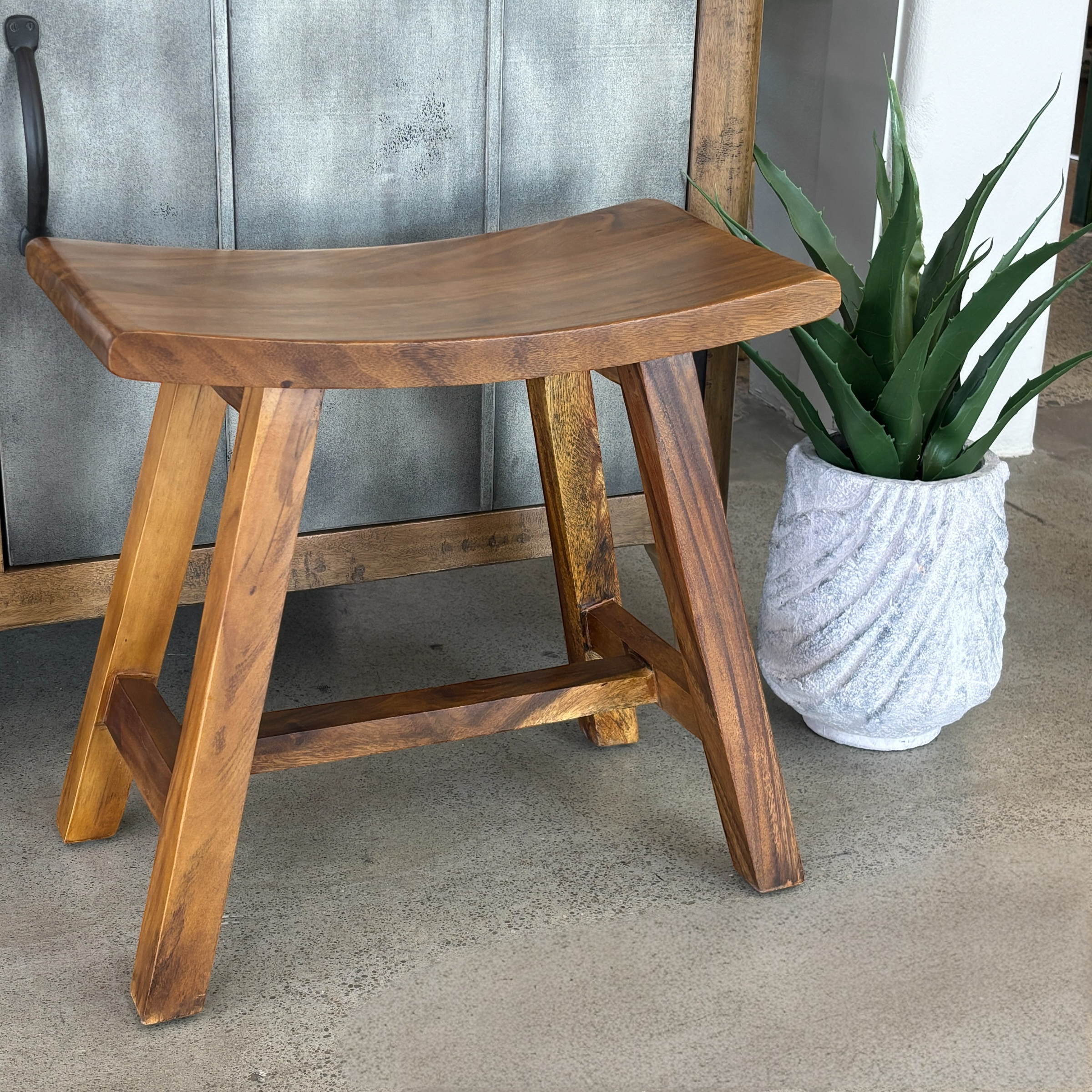 Curved Top Stool - Light