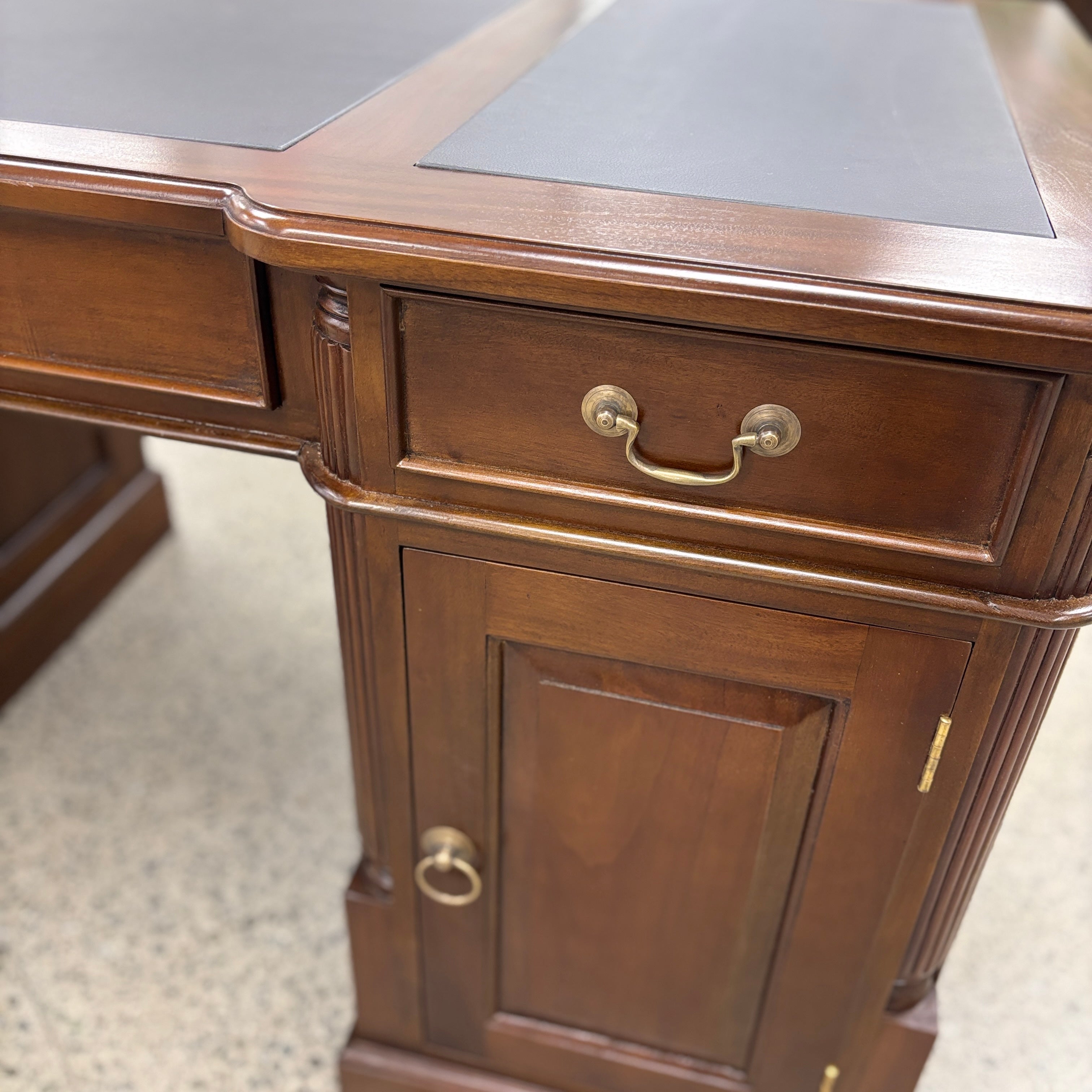Mahogany Partners Desk