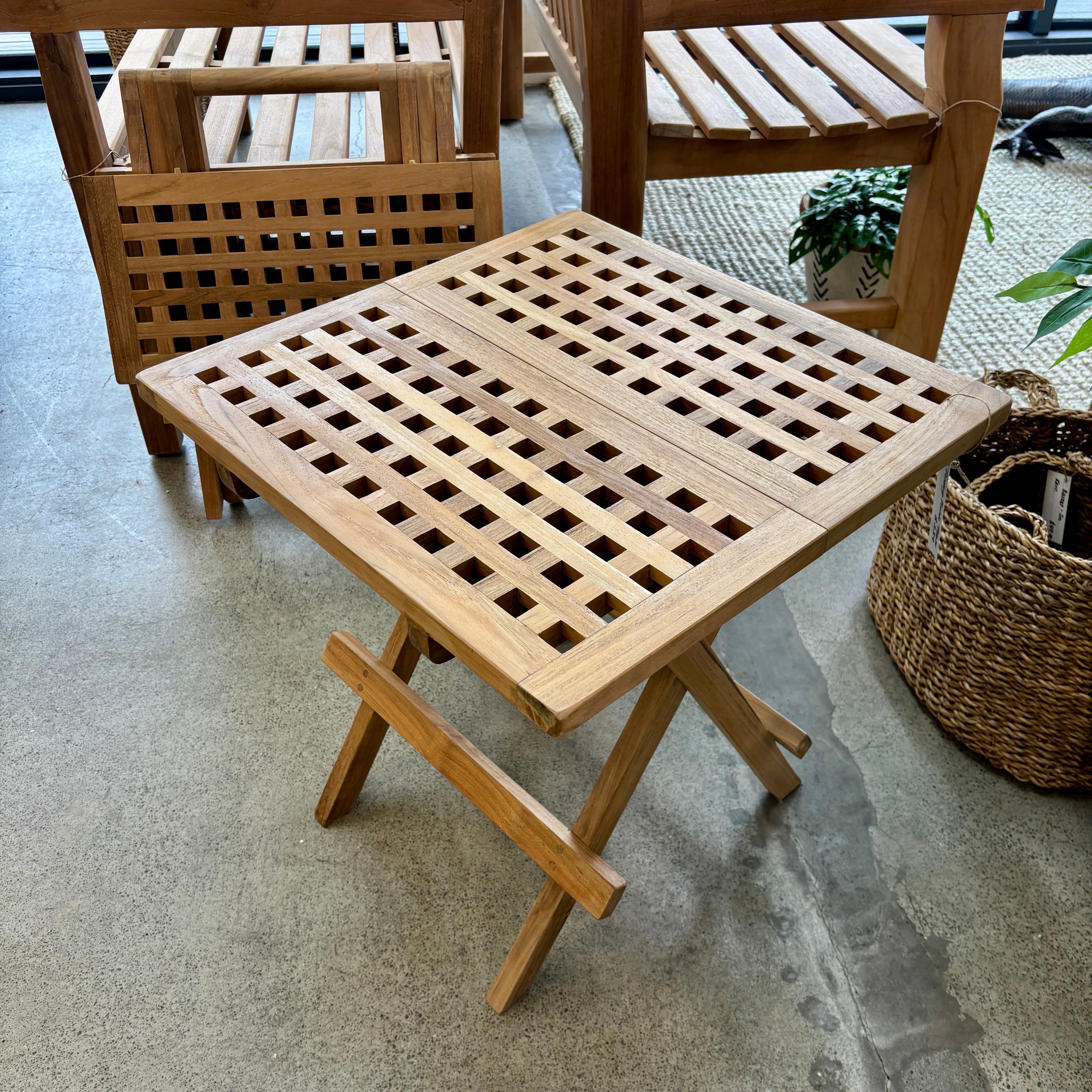 Folding Picnic Table - Lattice