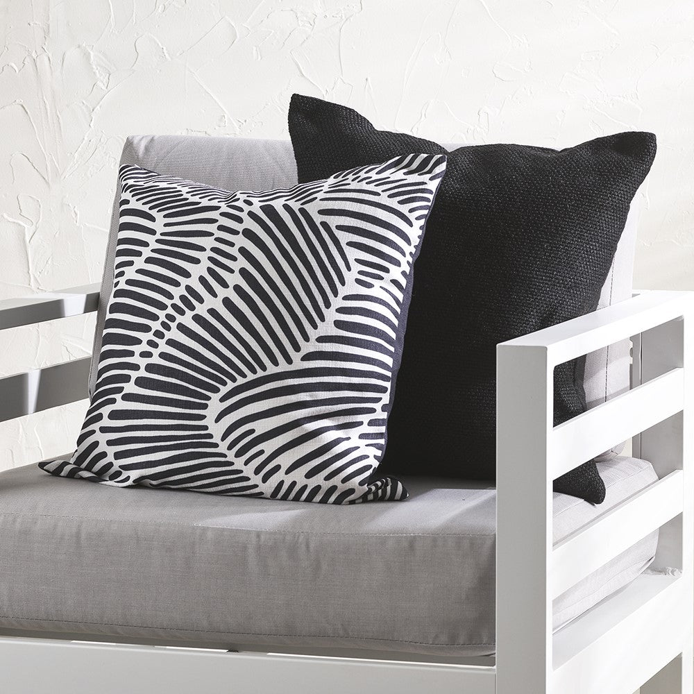 Contours Indoor/Outdoor Cushion - Black & White