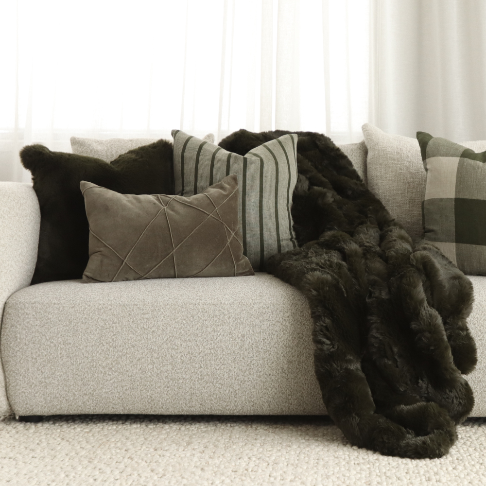 Pelage Throw - Olive